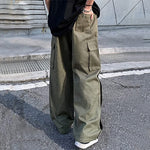 Pantalón cargo de corte holgado con piernas desmontables